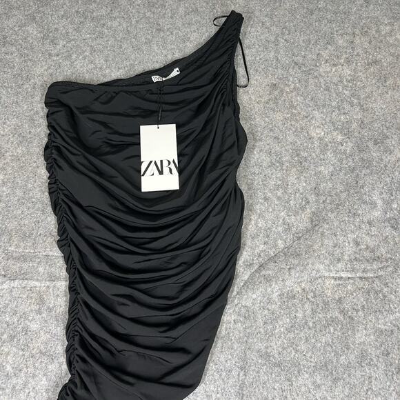 Zara Asymmetrical Ruched One Leg One Shoulder Black Jumpsuit Size Small - Picture 2 of 10